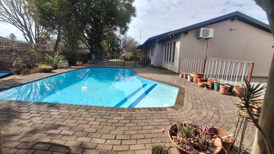 3 Bedroom Property for Sale in Vaalpark Free State